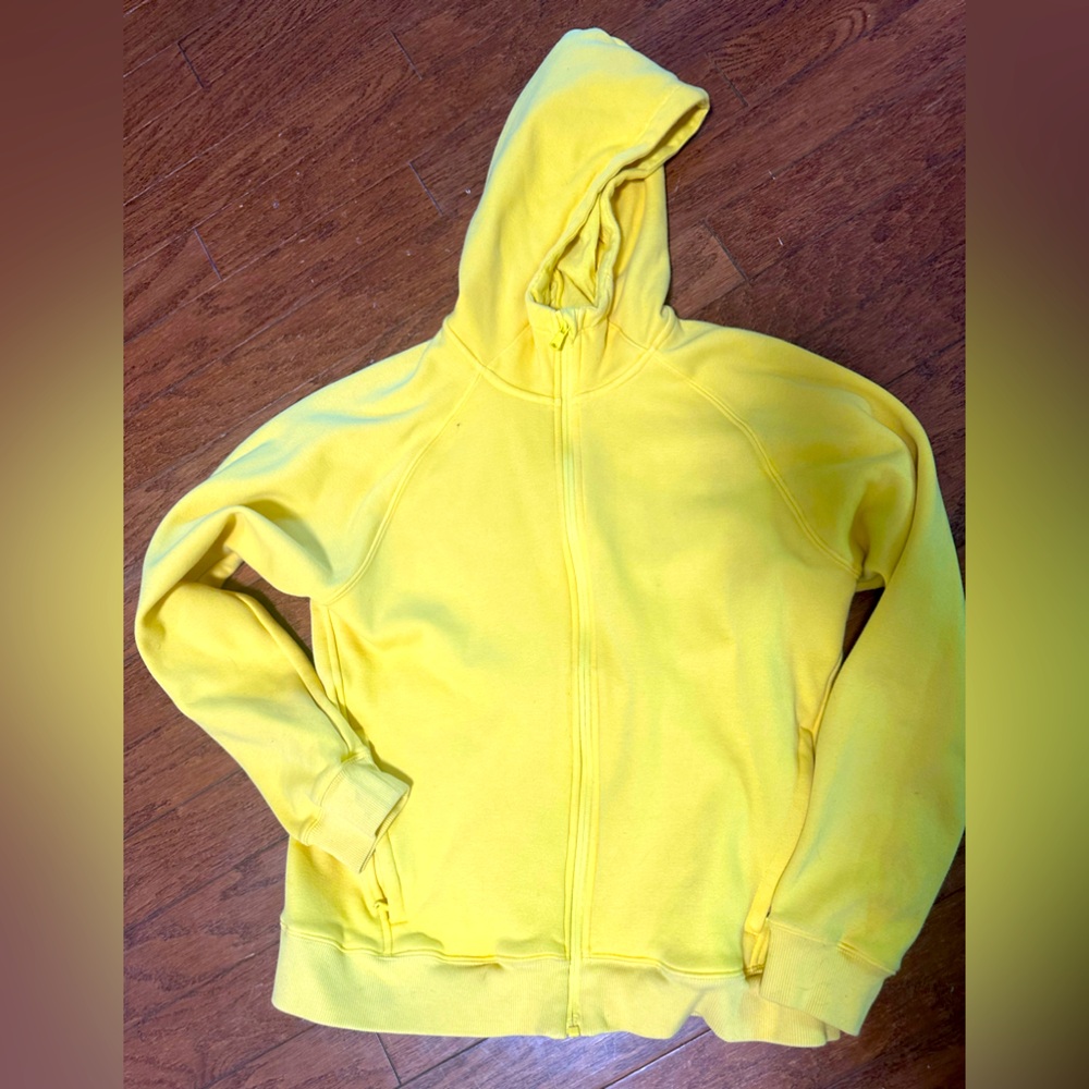 Fabletics men’s small zip hoodie